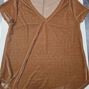 Dylan Brown Women Short Sleeve Top Velvet feel. Perfect for fall.